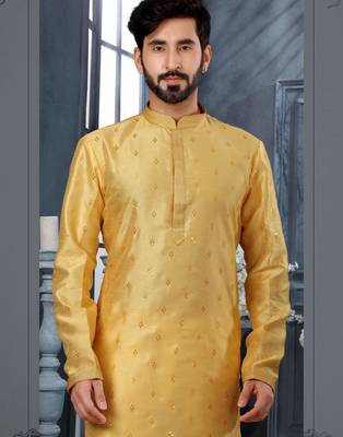 Yellow jacquard zari booti kurta pajama set with threadwork 2
