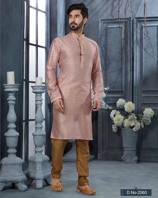 Pink jacquard zari booti kurta pajama set with threadwork 1
