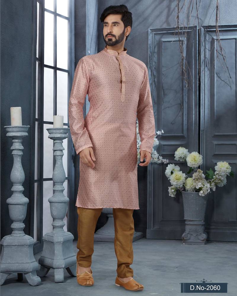 Pink jacquard zari booti kurta pajama set with threadwork