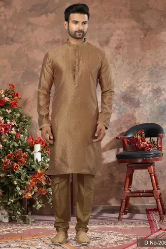 Gold jacquard zari booti kurta pajama set with threadwork