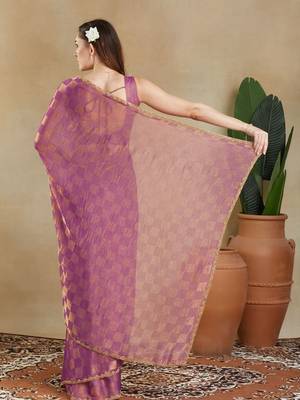 checked woven design zari saree with blouse  3