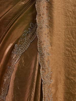 women olive green embellished silk blend sarees with blouse  6
