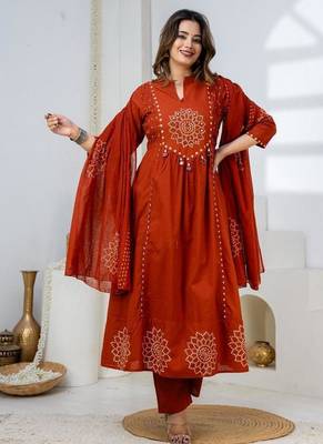 Cotton anarkali printed kurti-pant-dupatta set 2
