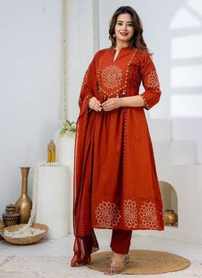 Cotton anarkali printed kurti-pant-dupatta set 3