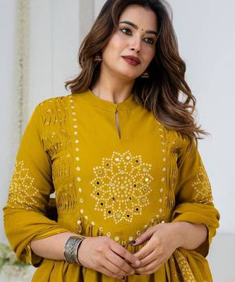 Cotton anarkali printed kurti-pant-dupatta set 4