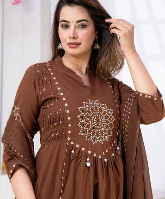 Cotton anarkali printed kurti-pant-dupatta set 3
