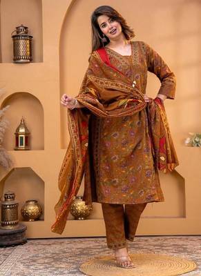 Cotton printed a-line kurti-pant-dupatta set 2