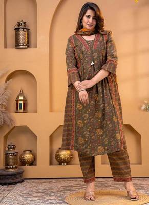 Cotton printed a-line kurti-pant-dupatta set 2