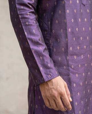    Men's Purple Kurta with Diamond Motif Print 5