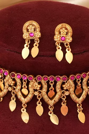 Gold plated pink stones choker set