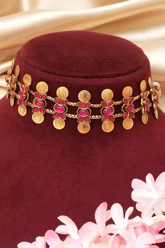 Gold plated pink beaded coined choker set