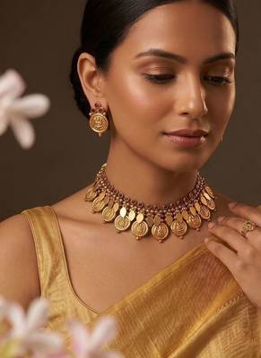 Gold plated maroon stones coined choker set 1