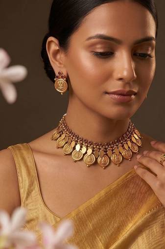 Gold plated maroon stones coined choker set