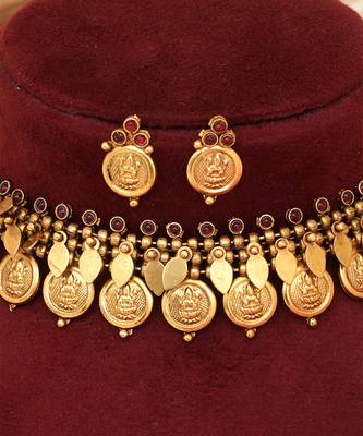 Gold plated maroon stones coined choker set 3