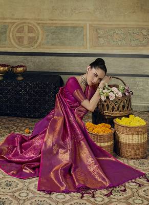 rani pink silk blend with handloom weaving festive wear saree 3