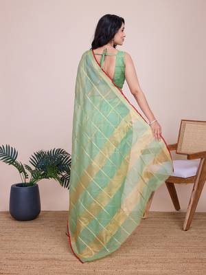Green kota doriya cotton silk saree with blouse 4