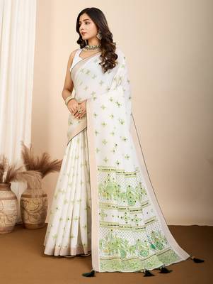 Green printed semi cotton saree with blouse 3