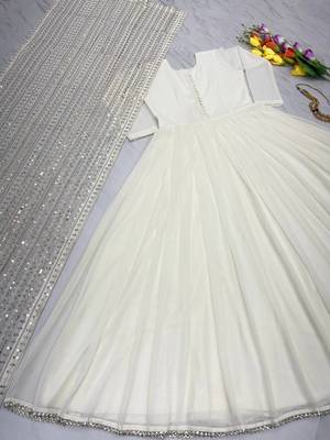 Beautiful White Colour Fully Flair Gown Set Designer Suit Set   5