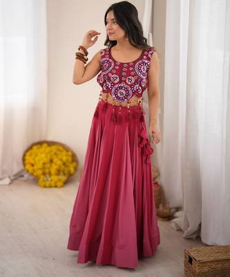 Dark Pink Navratri Lehenga Choli  3