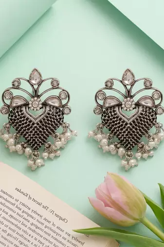 Oxidised silver kundan pearl statement earrings