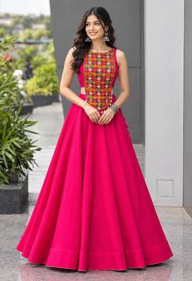 Pink Thread Navratri Lehenga Choli 3