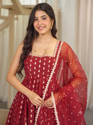 Maroon sleeveless square neck flared anarkali kurta set with pant and embellished net dupatta 2