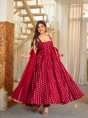 Maroon sleeveless square neck flared anarkali kurta set with pant and embellished net dupatta 3