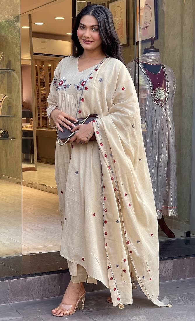 Women’s beige floral embroidered flared anarkali kurta with pant and cut-work scalloped dupatta set