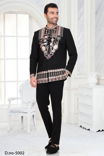 Black embroidered jodhpuri suit / bandhgala