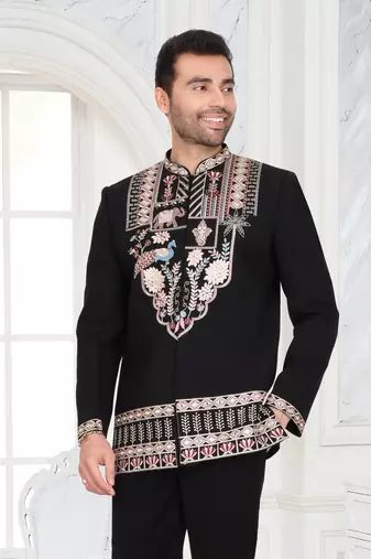 Black embroidered jodhpuri suit / bandhgala