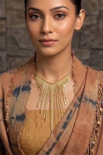 Radiant fringe statement choker necklace