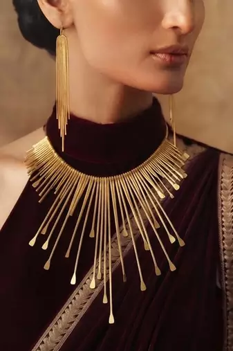 Radiant fringe statement choker necklace