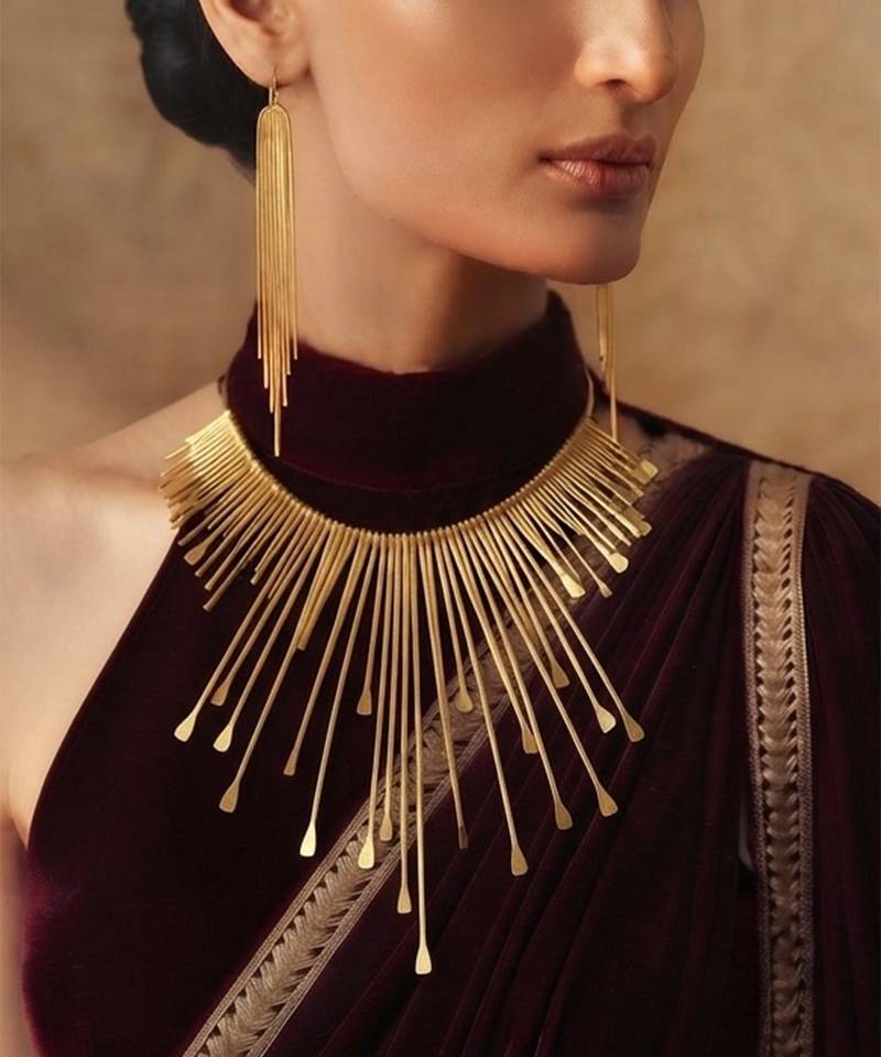 Radiant fringe statement choker necklace