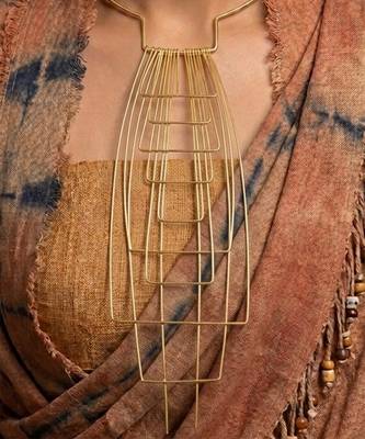 Gold metallic wire cage necklace 2