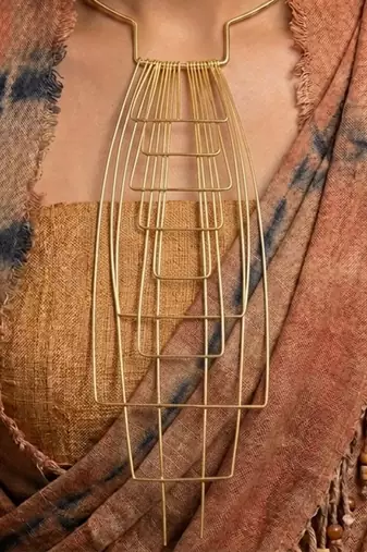 Gold metallic wire cage necklace