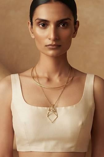 Gold metallic layered collar pendant necklace