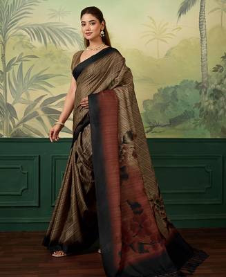 maroon digital print tissue saree with blouse 3
