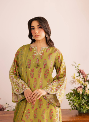 Green digital print & embroidered kurta with dupatta & farshi salwar 2