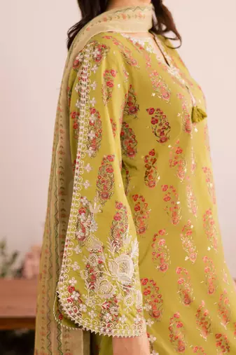 Green digital print & embroidered kurta with dupatta & farshi salwar