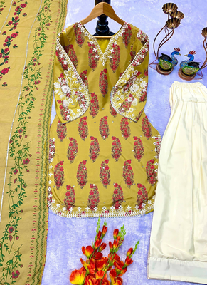 Green digital print & embroidered kurta with dupatta & farshi salwar 5