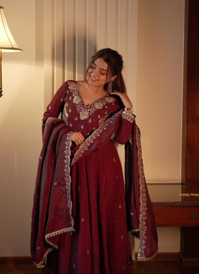 Maroon beads & sequins embroidered vichitra silk gown set 3