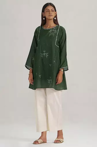Mehndi green hand-printed mul-mul tunic