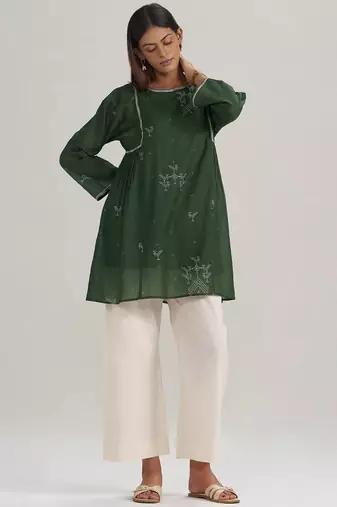 Mehndi green hand-printed mul-mul tunic