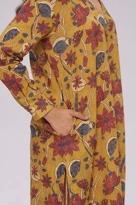 Mustard and brick red floral kurta and stripe bottom set 4