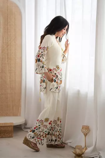 White cotton floral printed kurti & pant set