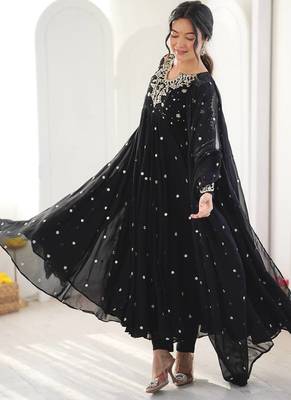 Black embroiderey work georgette kurta set 2