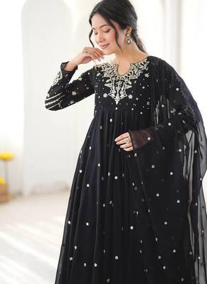 Black embroiderey work georgette kurta set 4
