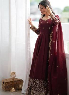 Maroon sequins & coding work fendi silk gown set 3