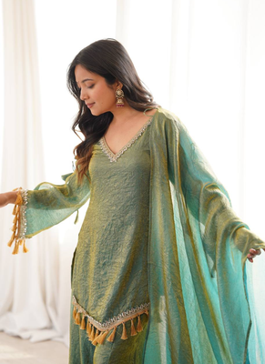 Green mirror work lace border crush silk kurta palazzo set 4