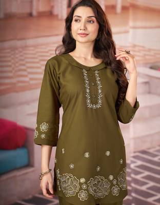 Dark green floral embroidered rayon co-ord set for women 3